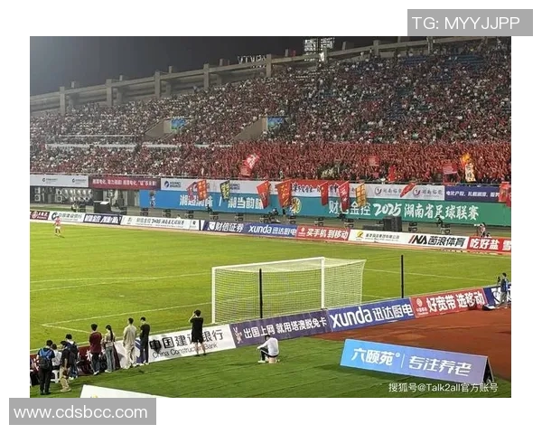 欧洲足球官网最新动态与赛事信息全解析，助你掌握足球世界的每一个瞬间